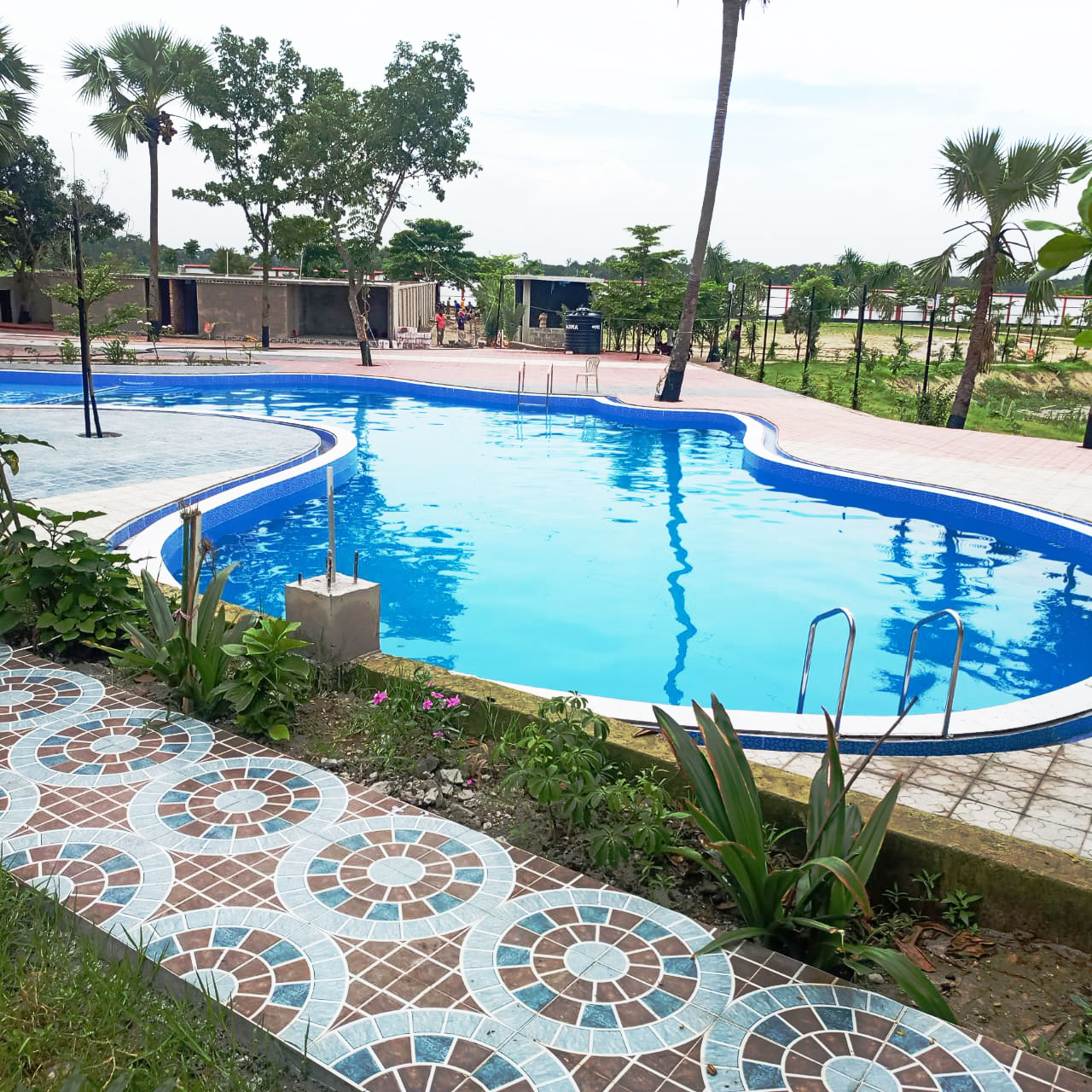Jungle Bari Resort